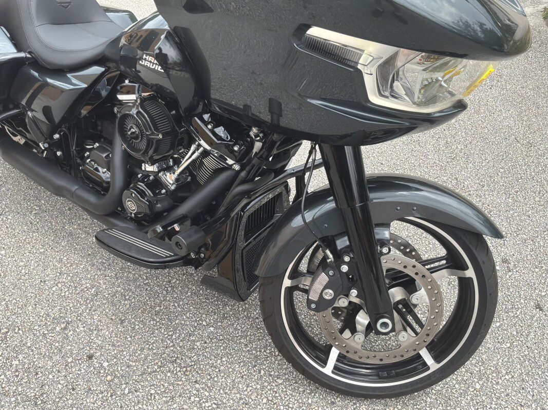 Road Glide®