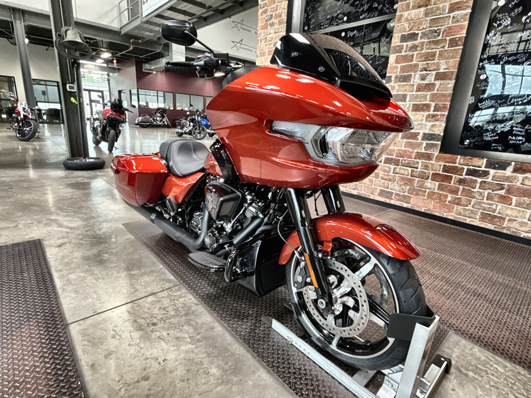 Road Glide®
