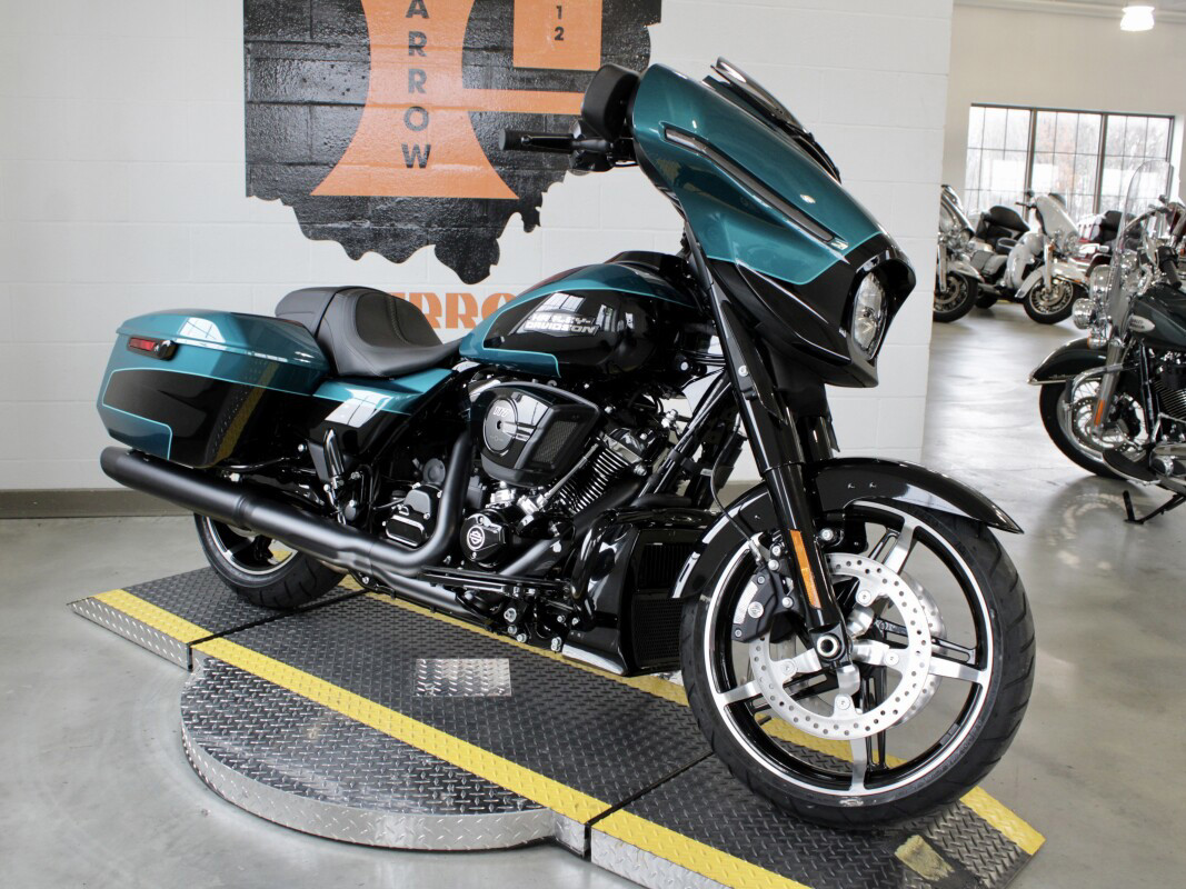 Street Glide®