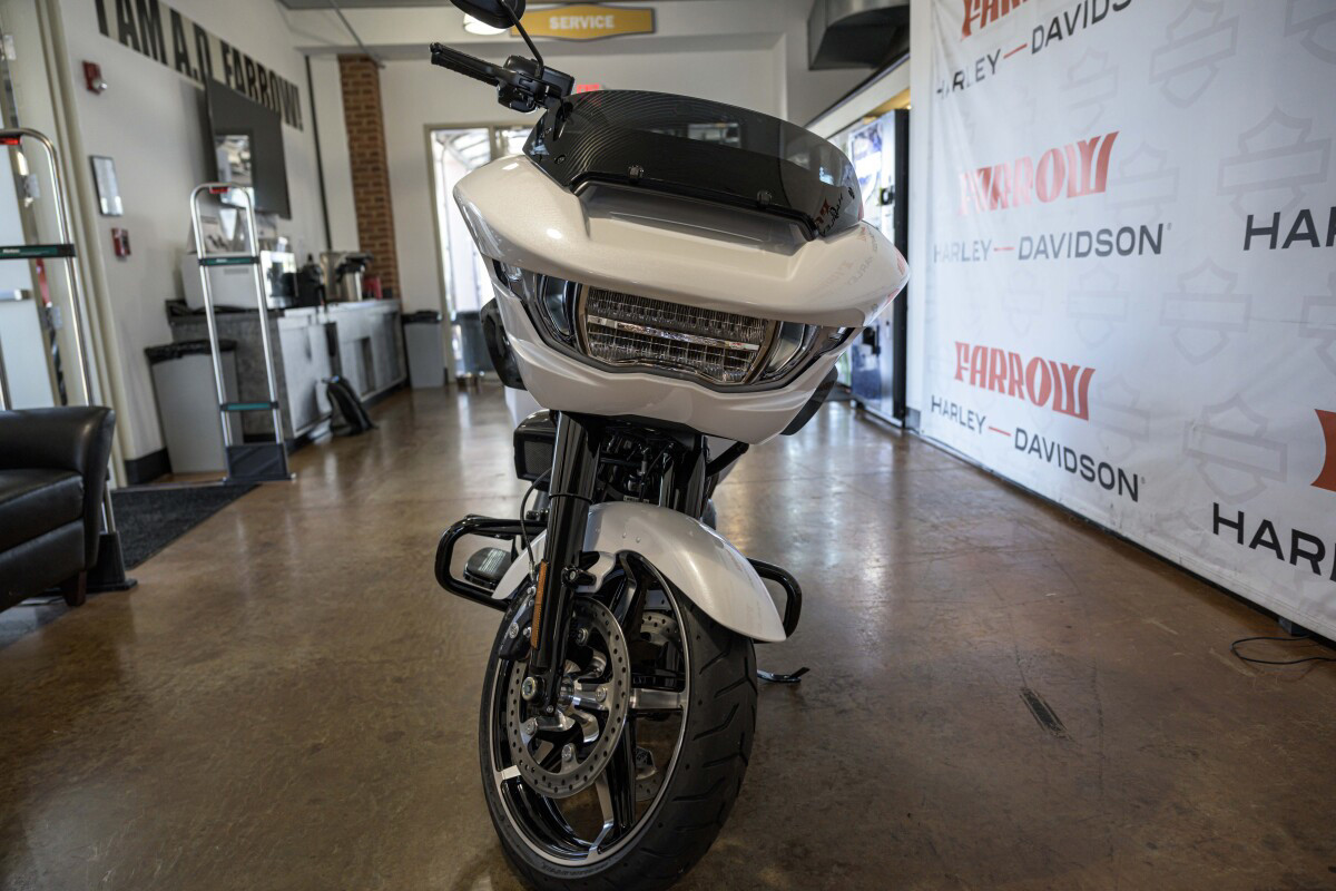 Road Glide®