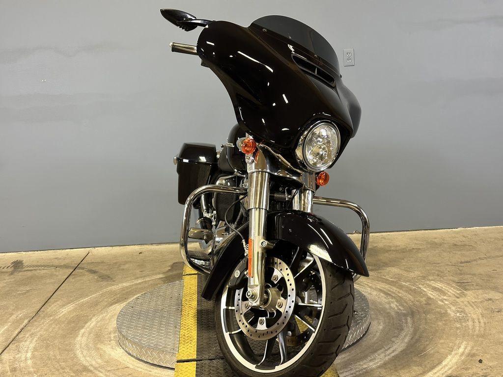 Street Glide®