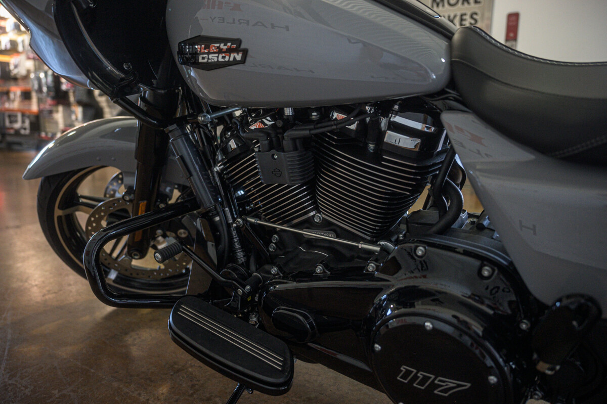 Road Glide®
