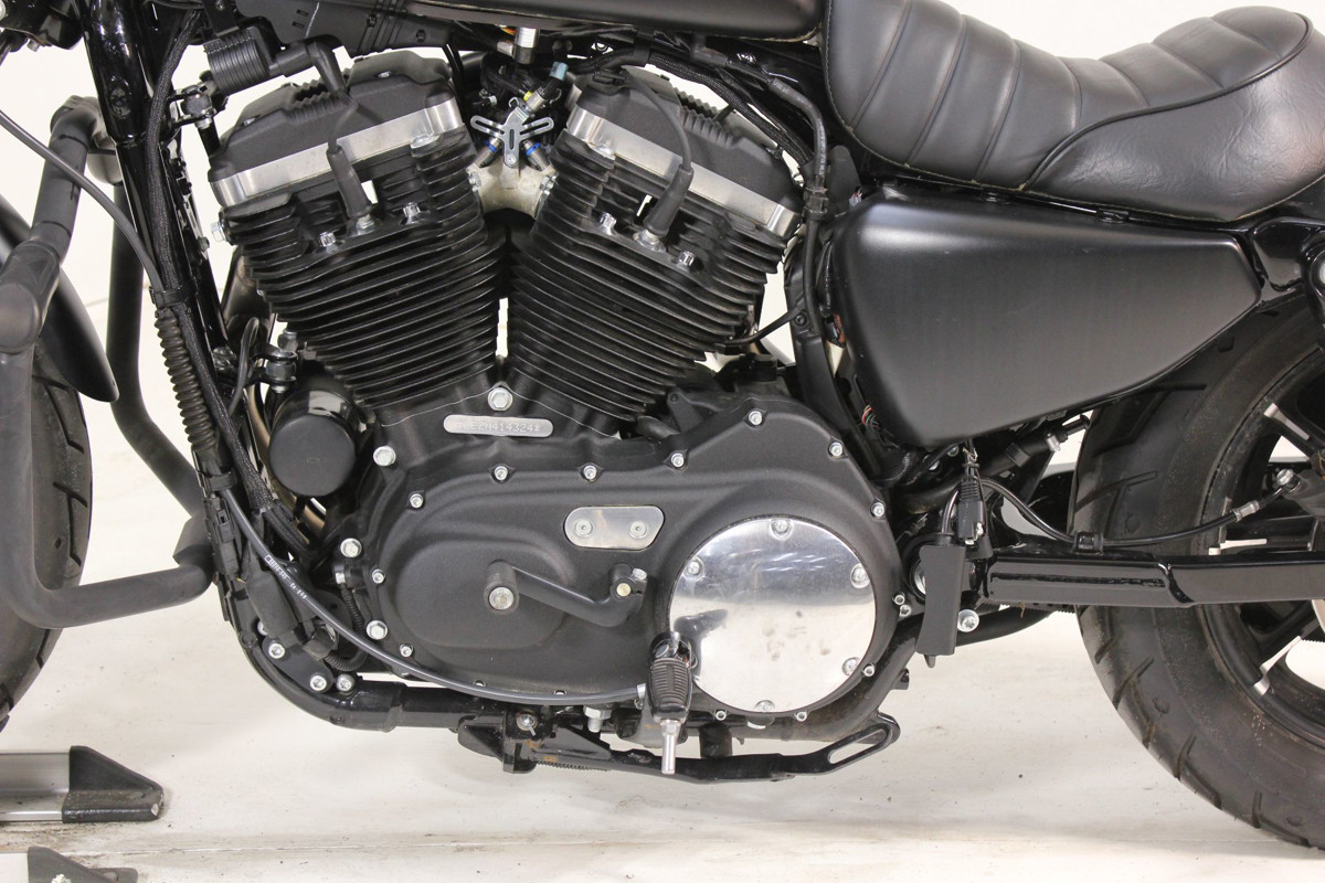 Iron 883®
