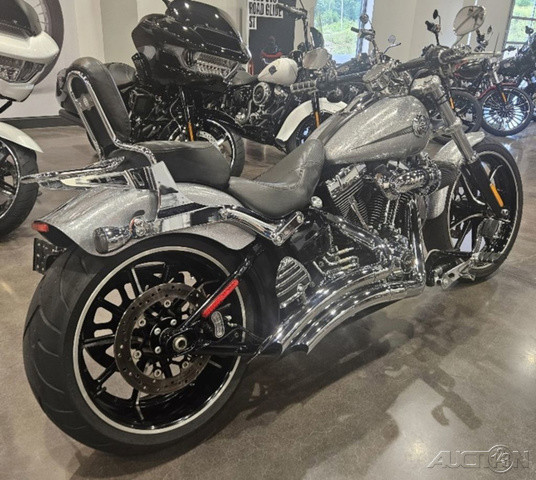 Softail® Breakout®