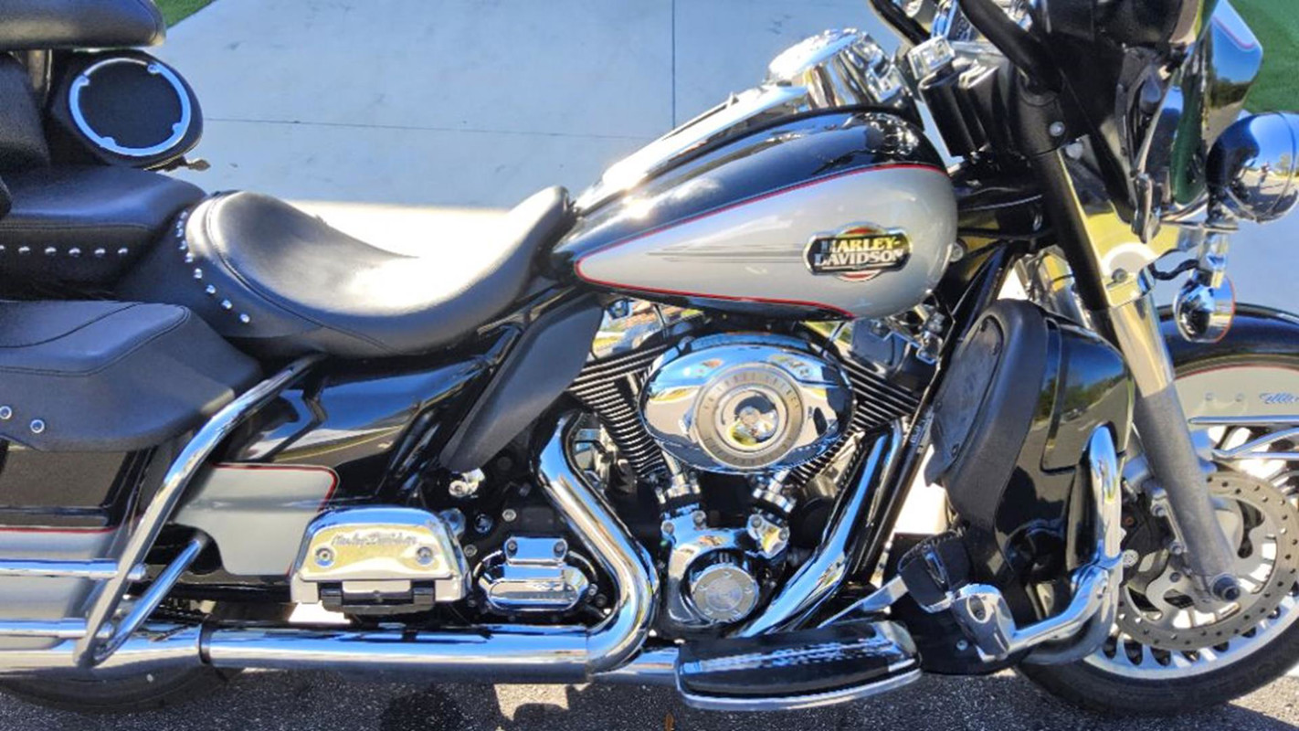 Ultra Classic® Electra Glide® Firefighter/Peace Officer 