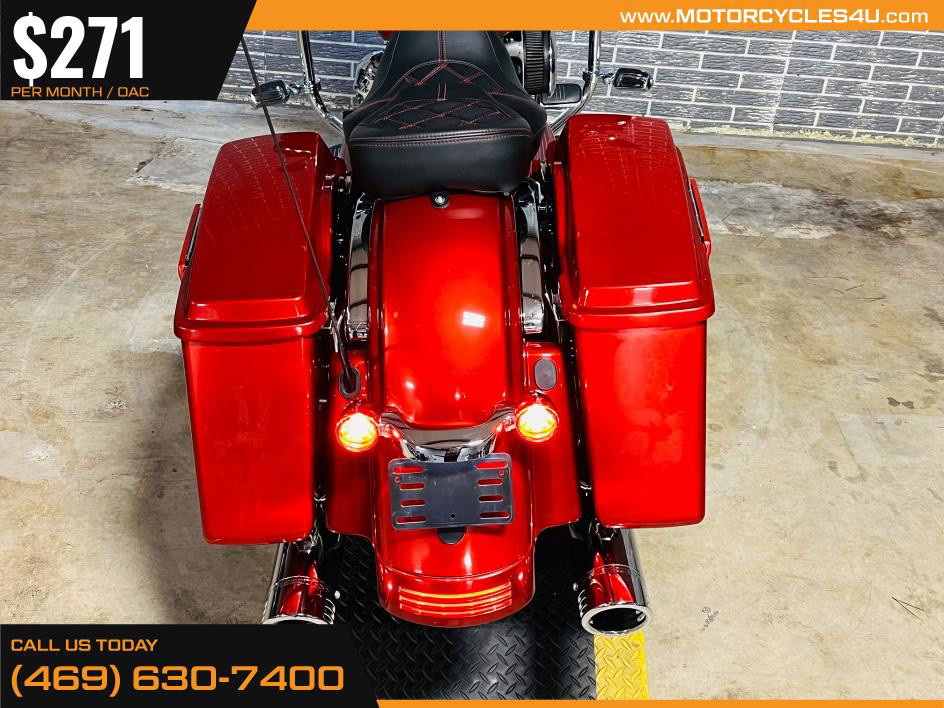 Street Glide®