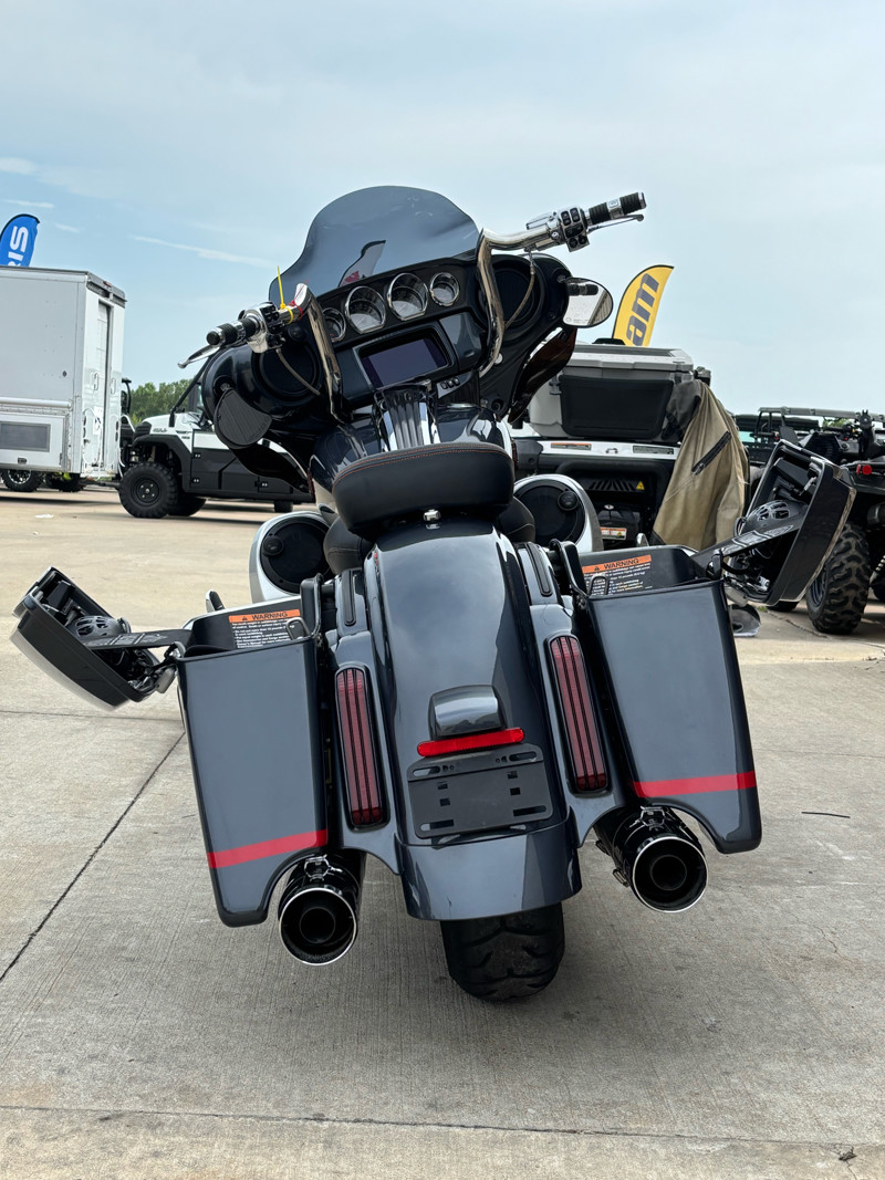 CVO® Street Glide®