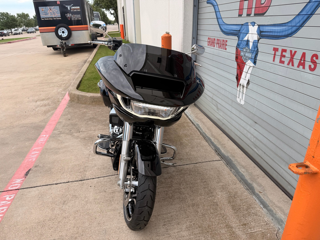 Road Glide®