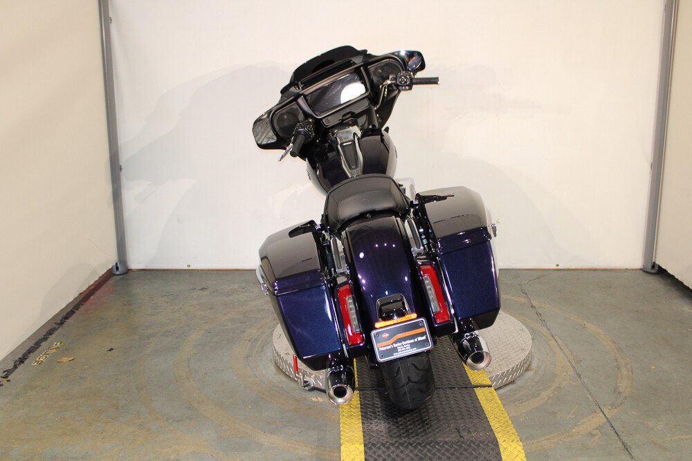 Street Glide®