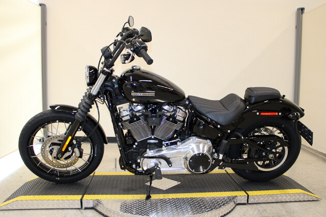 Street Bob®
