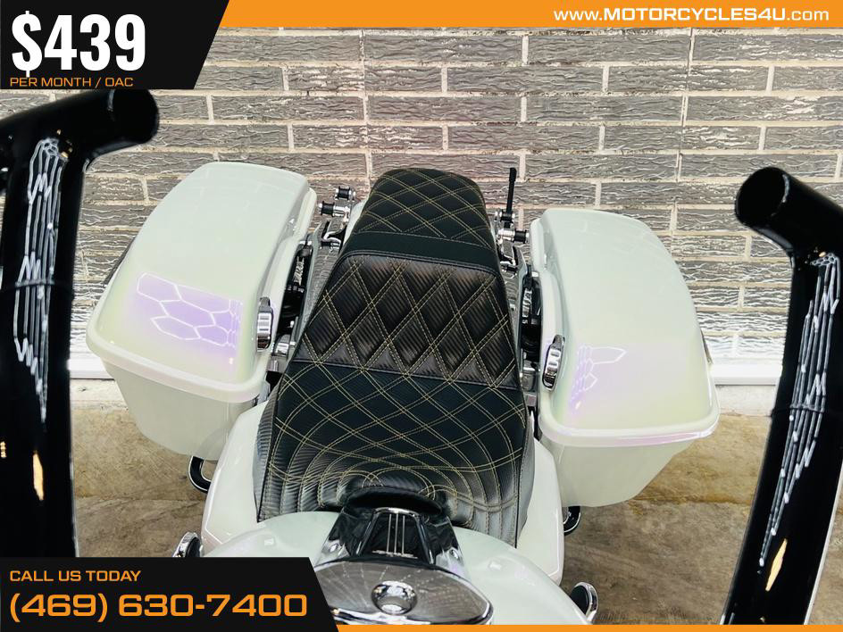 Road Glide®