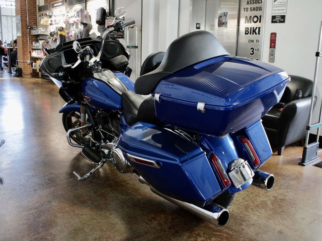 Road Glide®