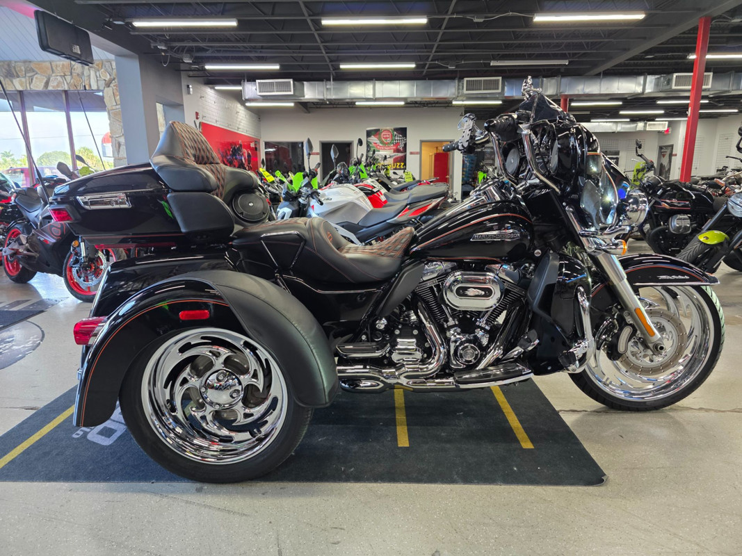 Tri Glide® Ultra Classic®