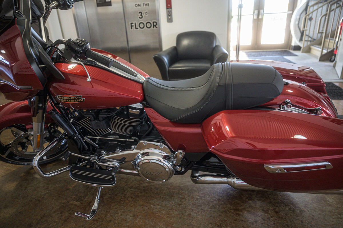 Street Glide®