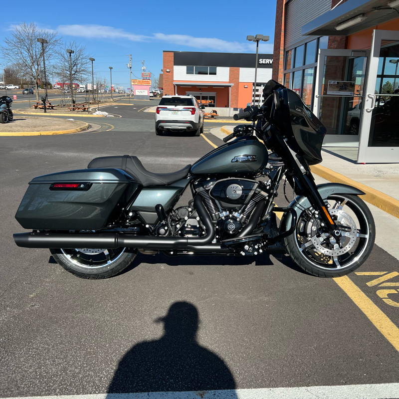 Street Glide®