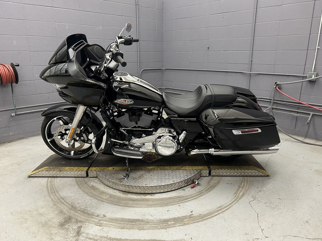 Road Glide®