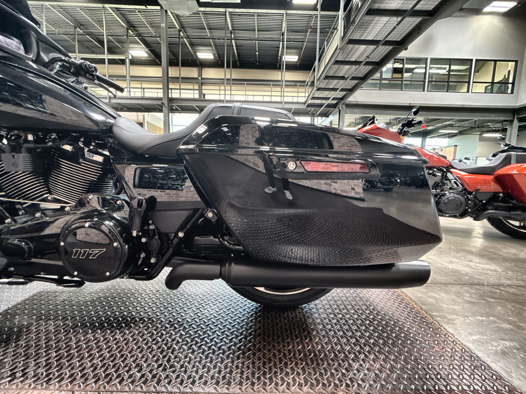 Street Glide®