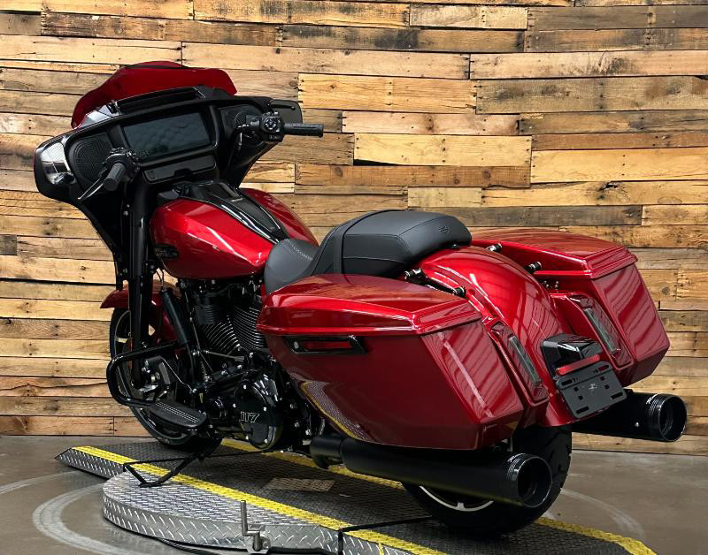 Street Glide®