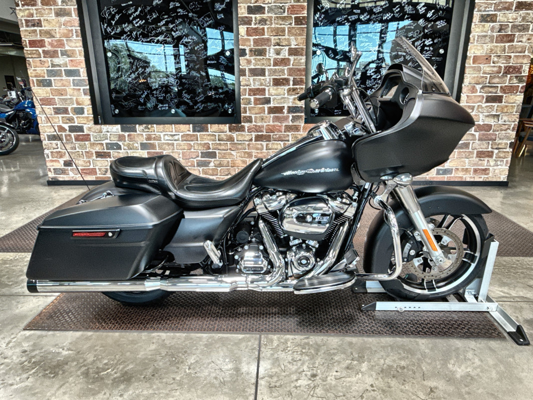 Road Glide®