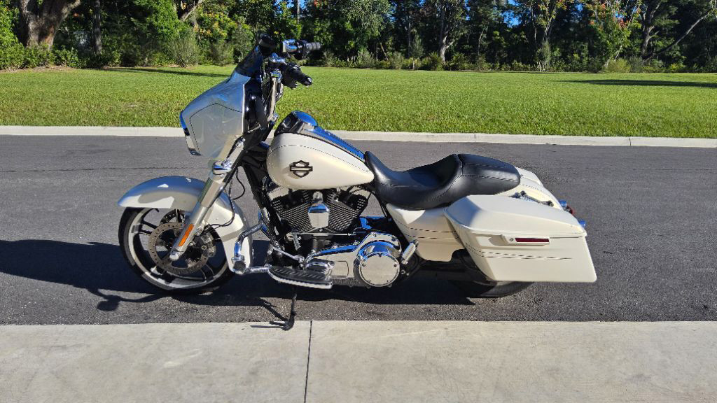 Street Glide® Special