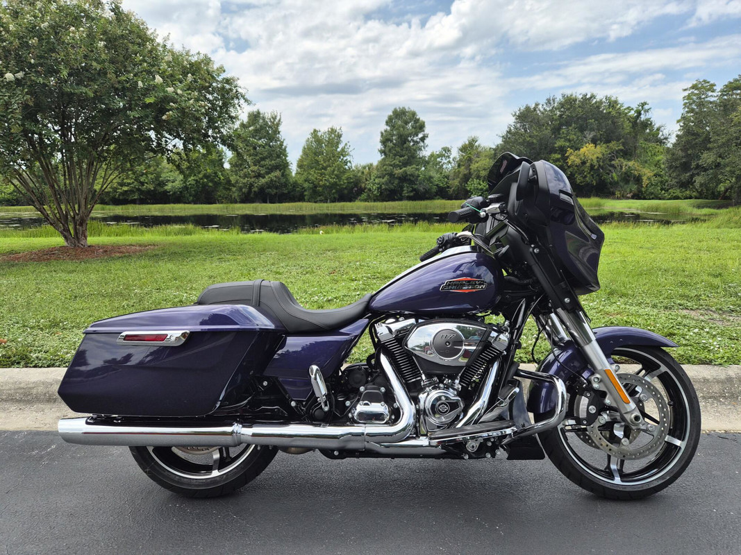 Street Glide®