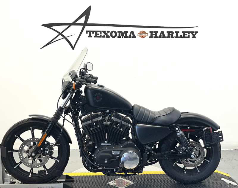 Iron 883®