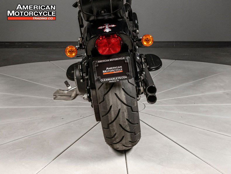 Softail® Cross Bones™