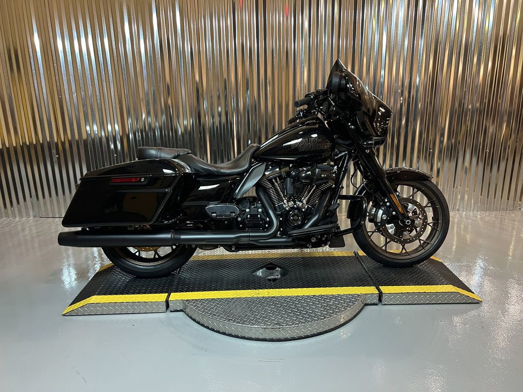 Street Glide® ST