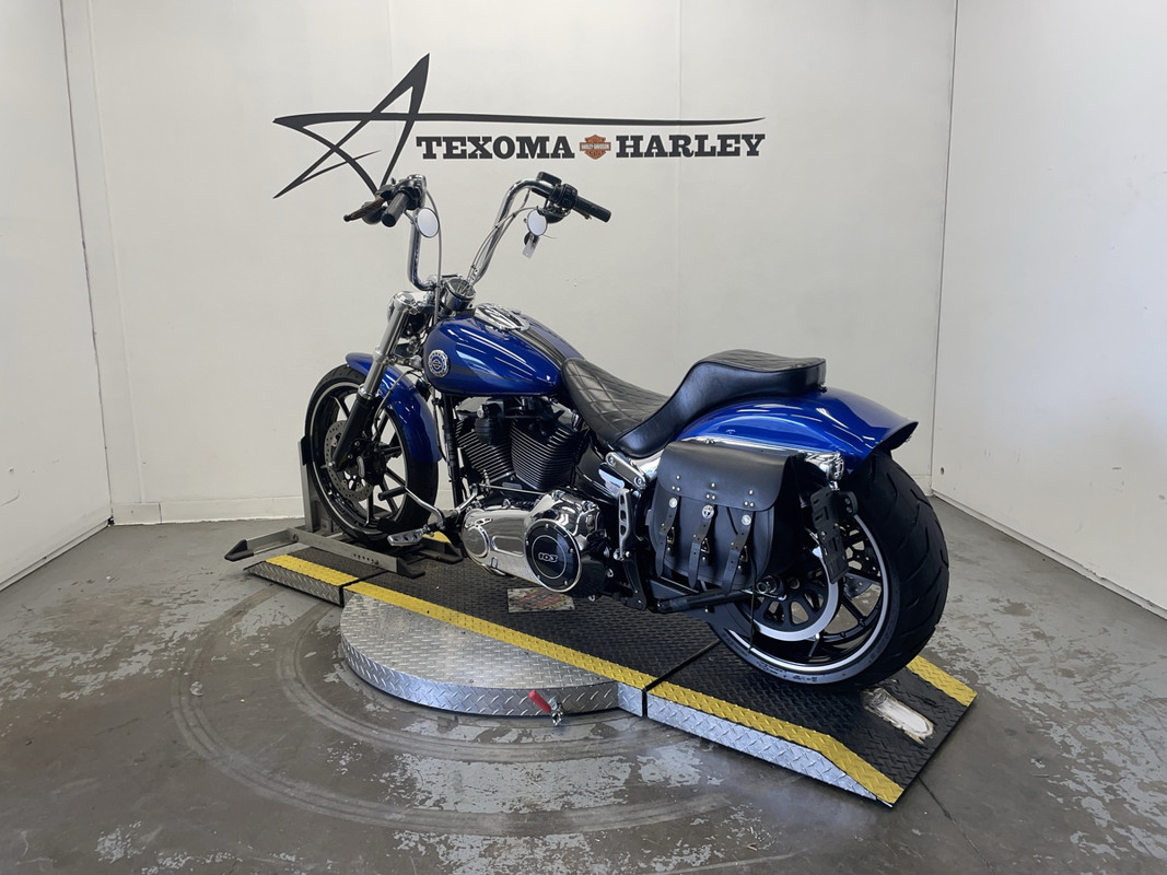 Softail® Breakout®