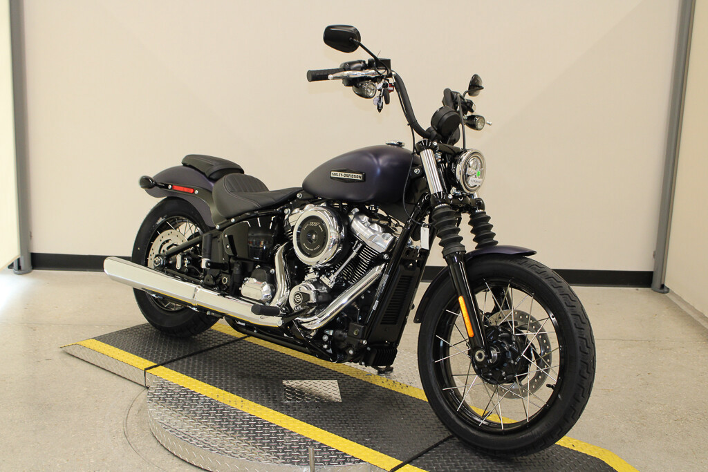 Street Bob®