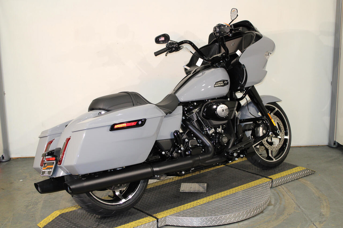 Road Glide®