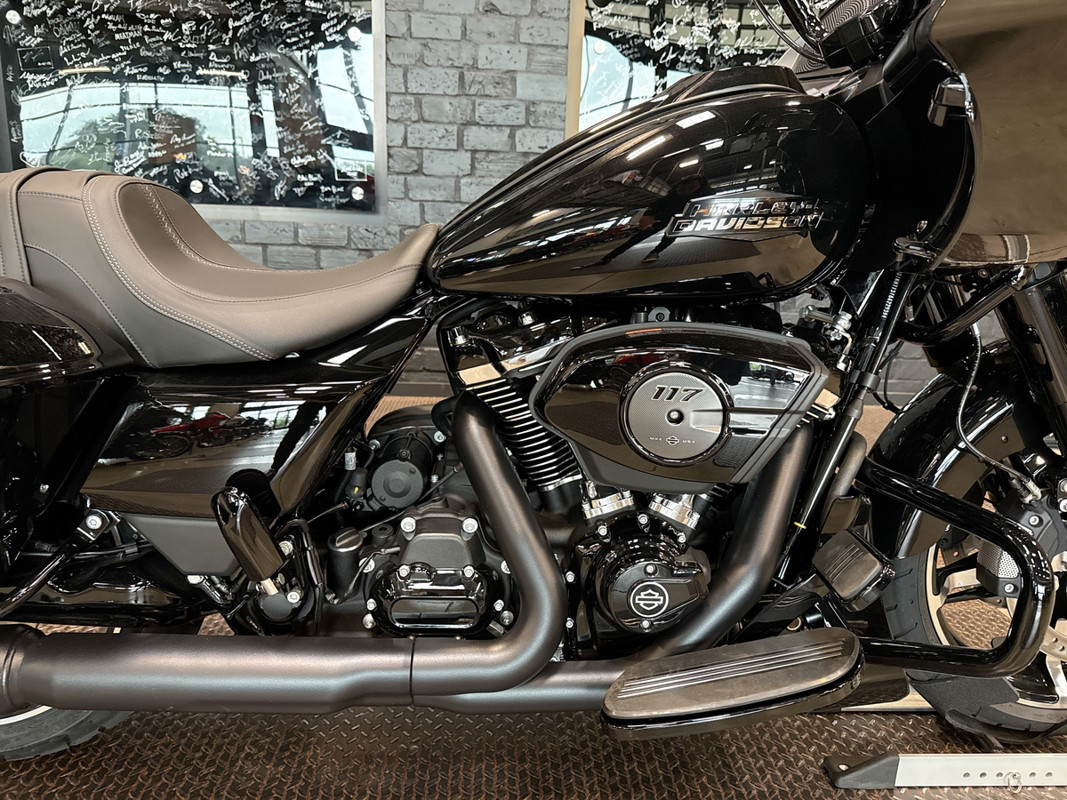 Road Glide®