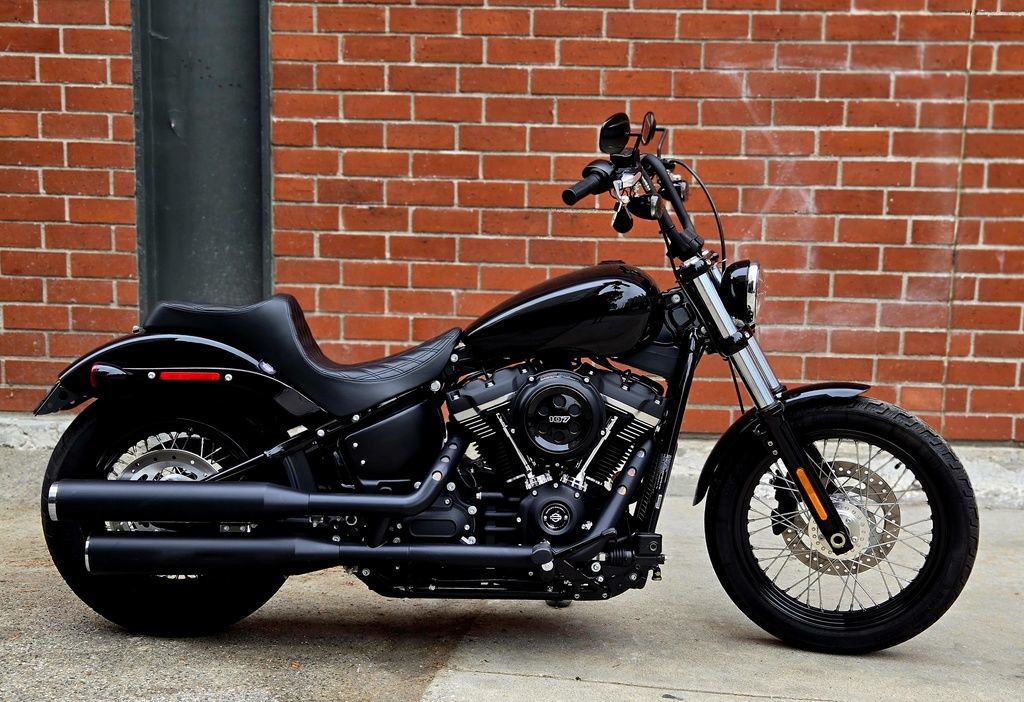 Street Bob®