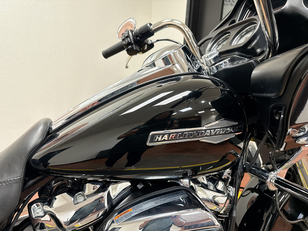 Road Glide®