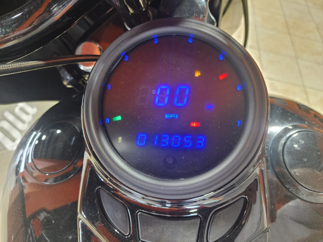 Softail® Slim® S