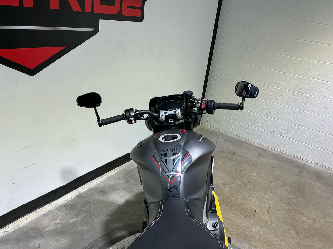Street Triple RS