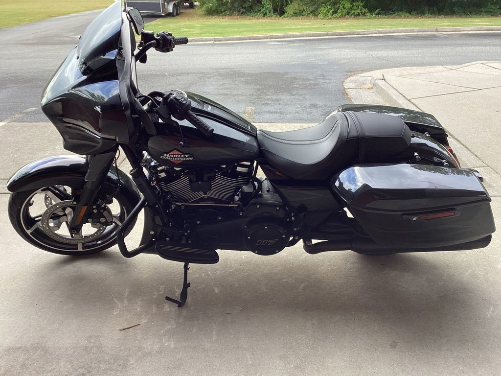 Street Glide®