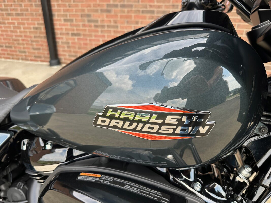 Street Glide®