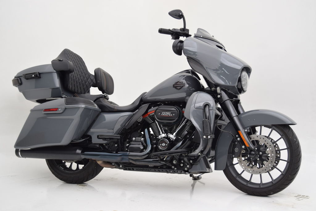 CVO® Street Glide®