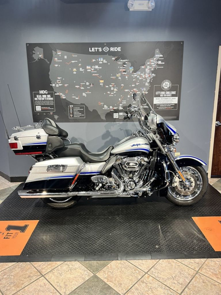 CVO® Ultra Classic® Electra Glide®