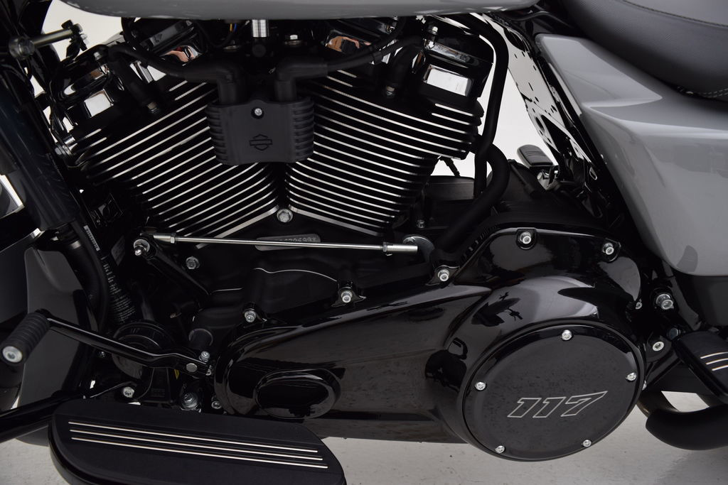 Road Glide®