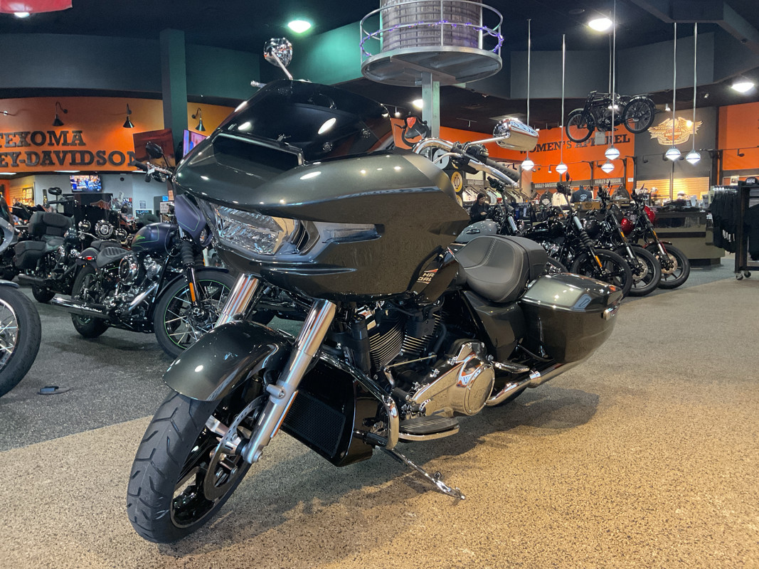 Road Glide®