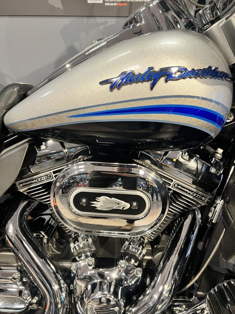 CVO® Ultra Classic® Electra Glide®