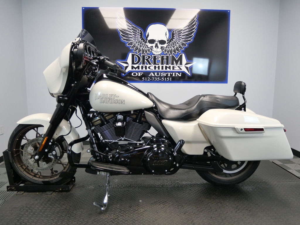 Street Glide® ST