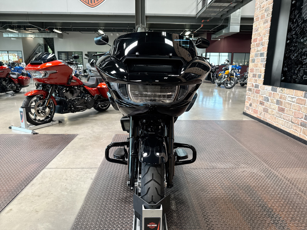 Road Glide®