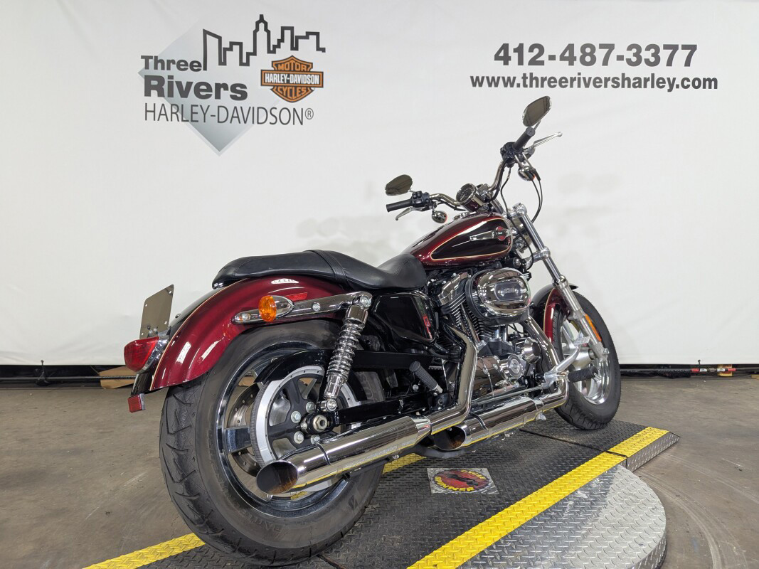 Sportster® 1200 Custom