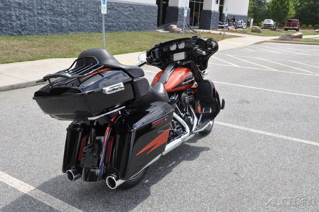 CVO® Street Glide®