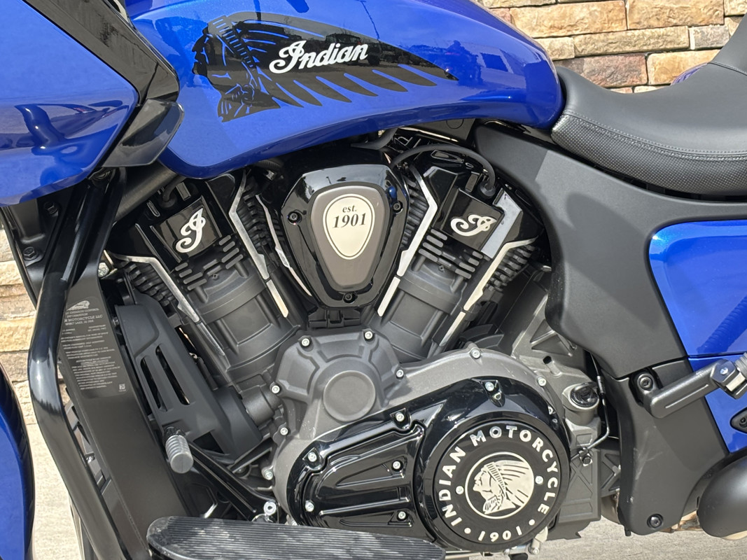 Challenger Dark Horse