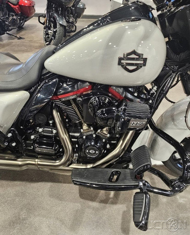 CVO® Street Glide®