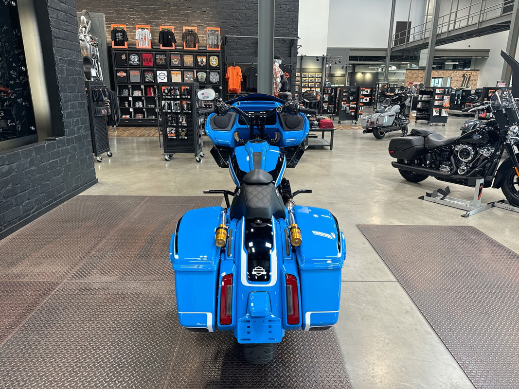 Road Glide®